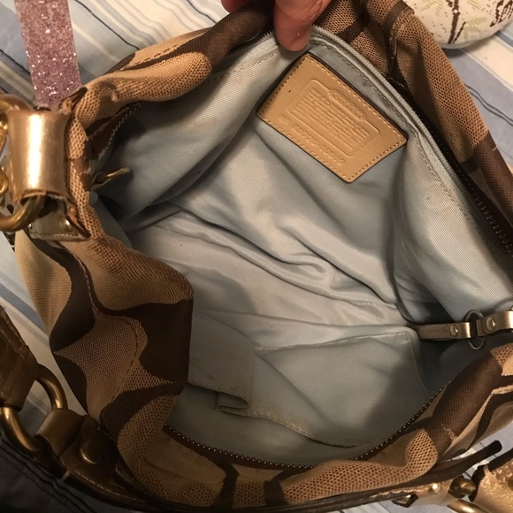 Coach signature gold shoulder bag - Picture 3 of 5